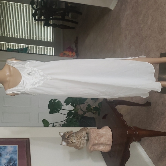 Intimo Amore xl beaded scoopneck lace pajama dress cross back straps - Picture 4 of 9